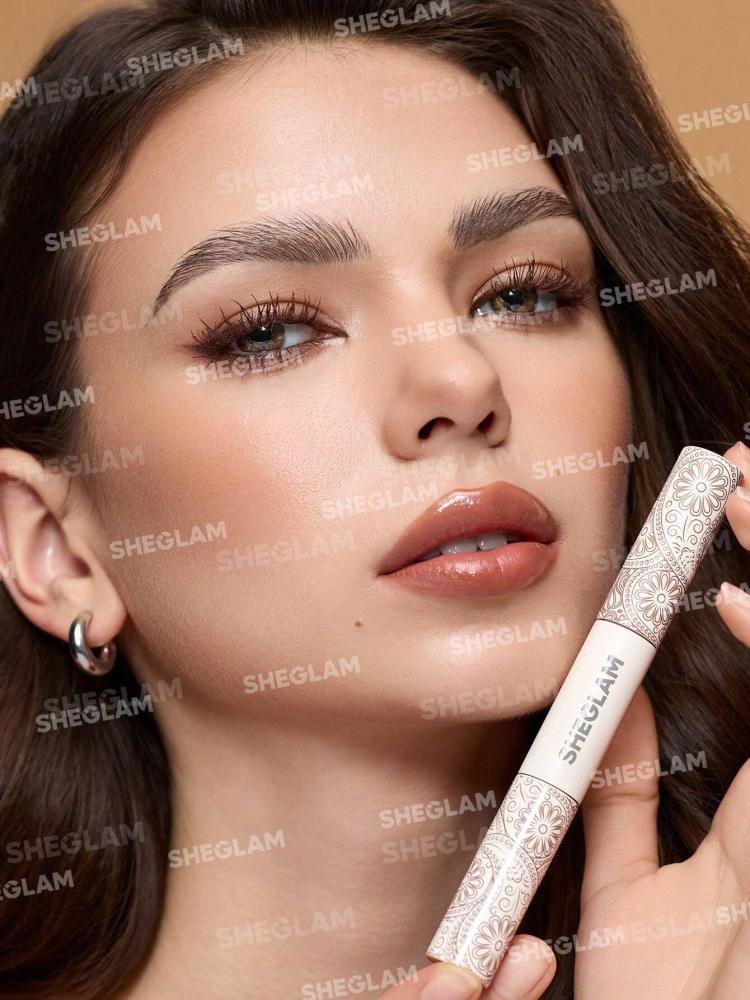 ماسكارا متكاملة مقاومة للماء Waterproof Burgundy بفرشتين من شيقلام 4.2 جرام