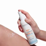 بخاخ حليبي سنبريلا واقي شمس SPF 50 للبشرة الحساسة من ديرميديك - 150 مل