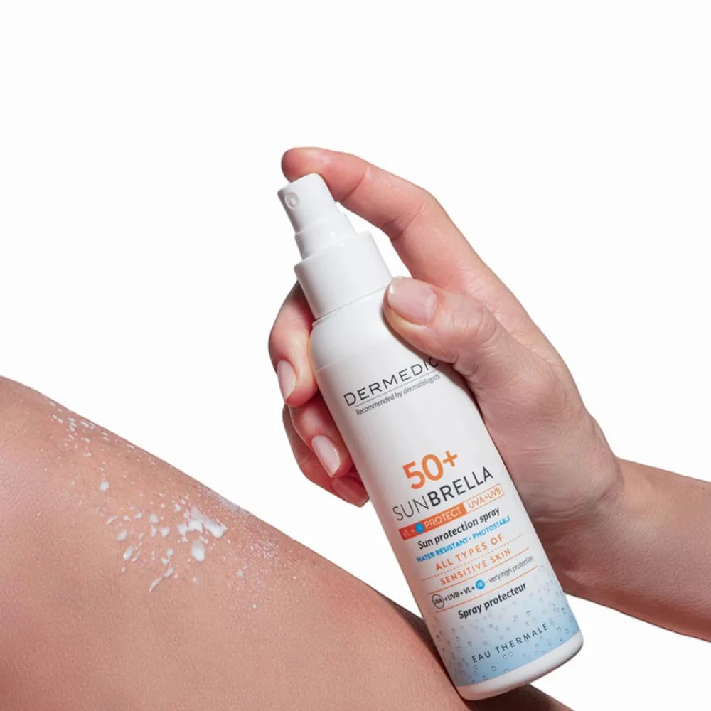 بخاخ حليبي سنبريلا واقي شمس SPF 50 للبشرة الحساسة من ديرميديك – 150 مل
